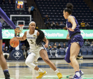 KK Deans will transfer from WVU women's hoops team